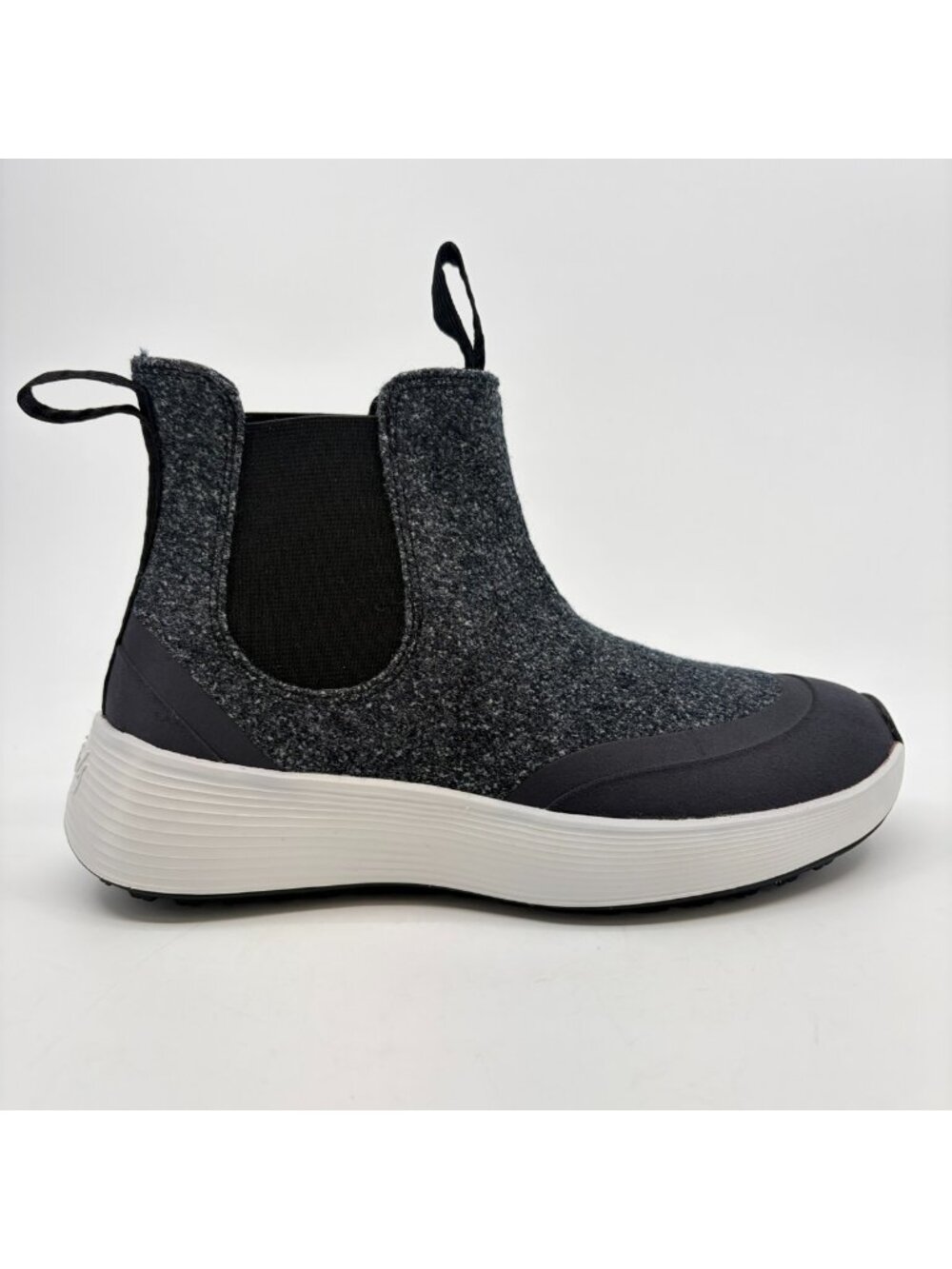 Allbirds Wool Runner Chelsea Womens Size 6.5 Black Gray Outdoor Pull On Boots